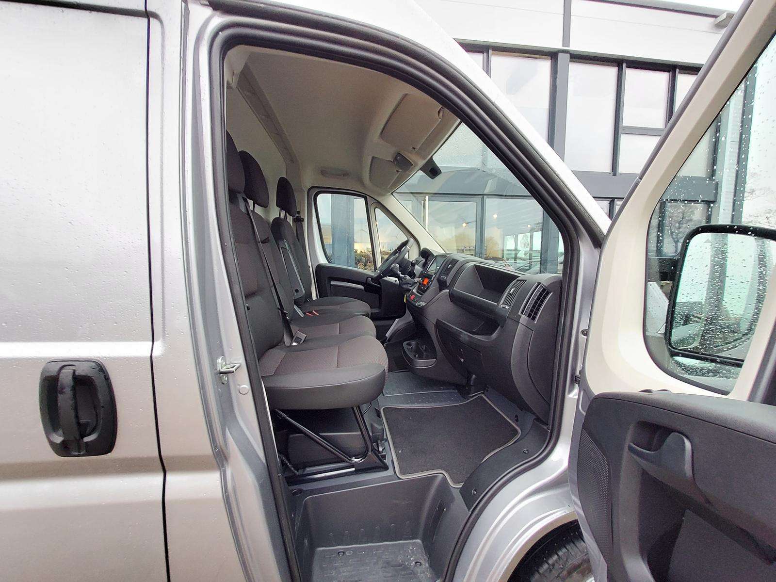 Fahrzeugbild eines Opel Movano