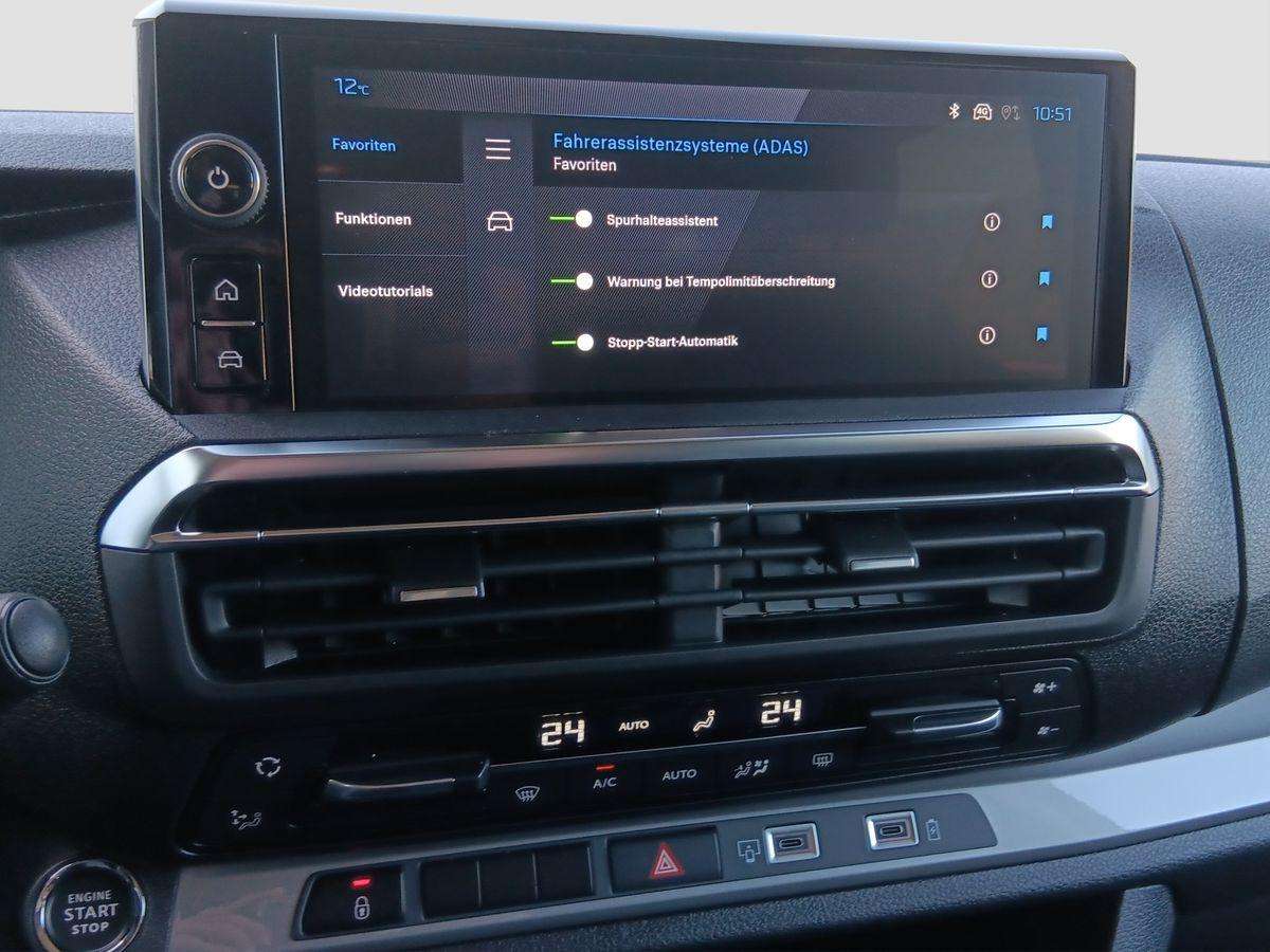 Fahrzeugbild eines Peugeot Traveller