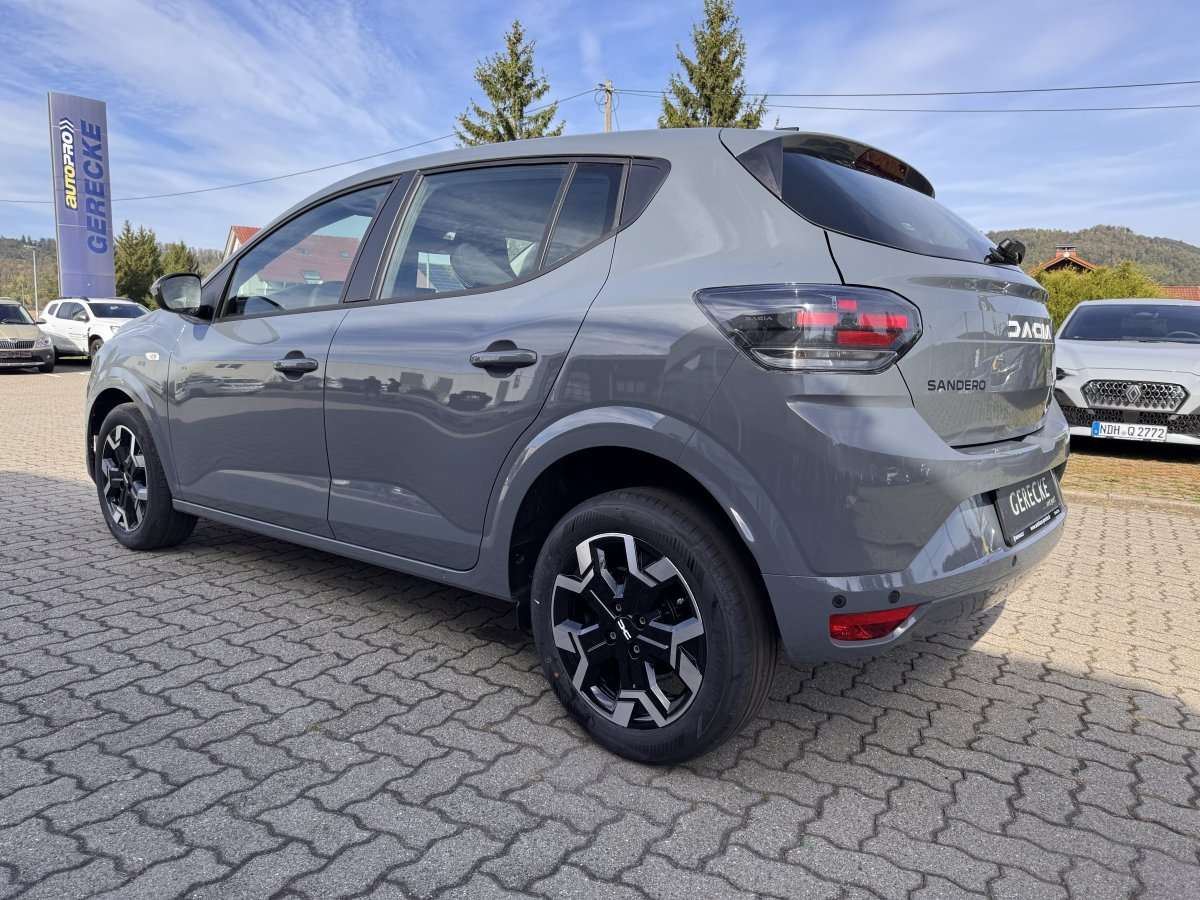 Fahrzeugbild eines Dacia Sandero