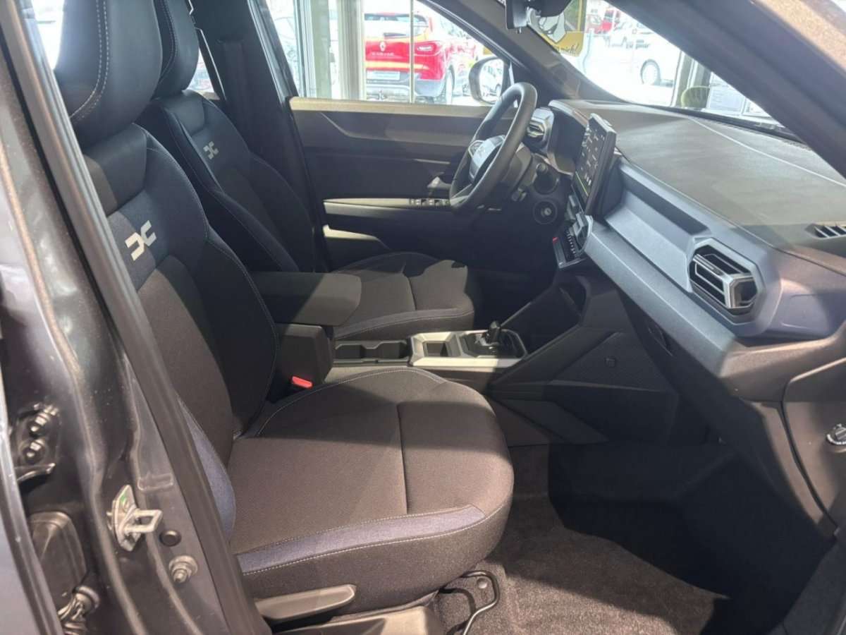 Fahrzeugbild eines Dacia Bigster