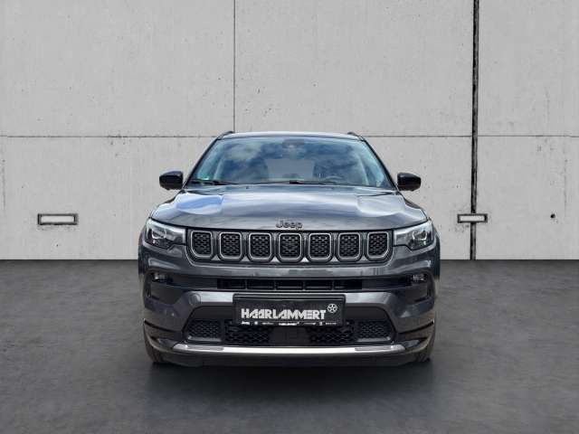Fahrzeugbild eines Jeep Compass
