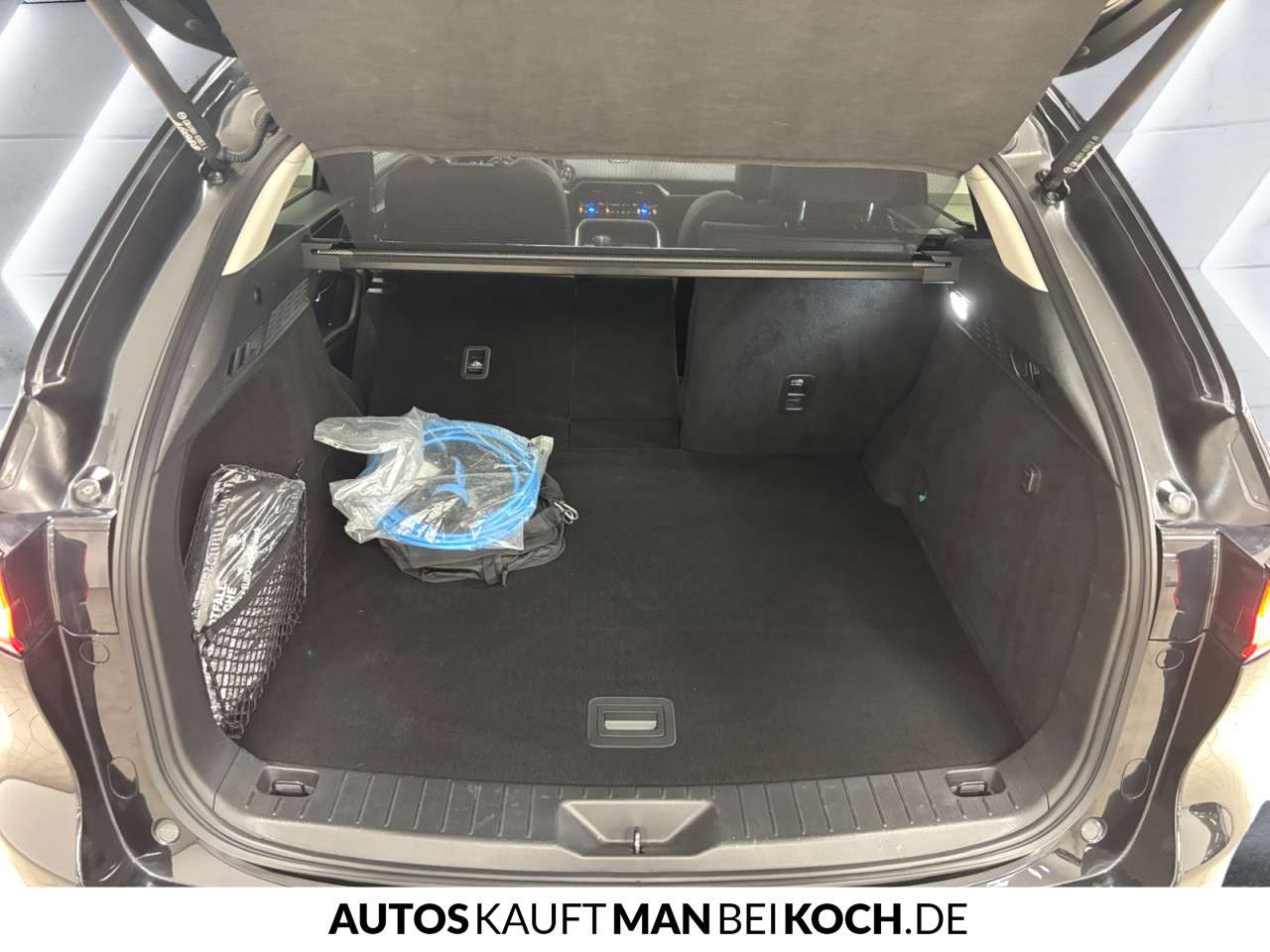Fahrzeugbild eines Mazda CX-60