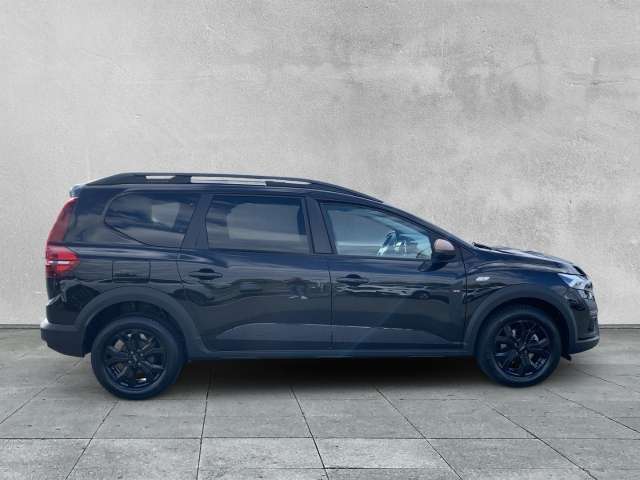 Fahrzeugbild eines Dacia Jogger