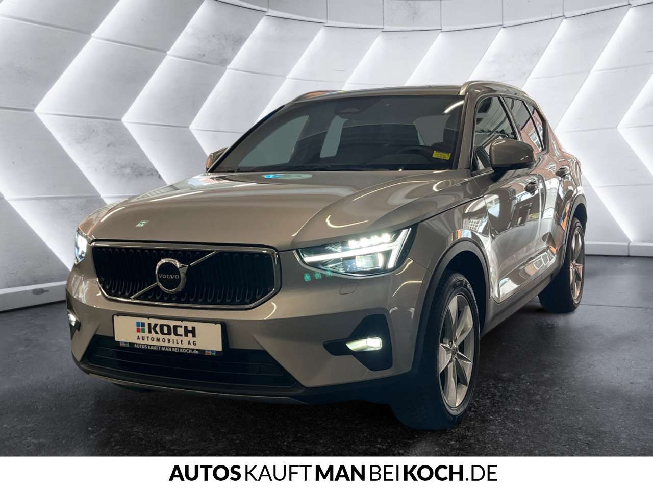 Fahrzeugbild eines Volvo XC40