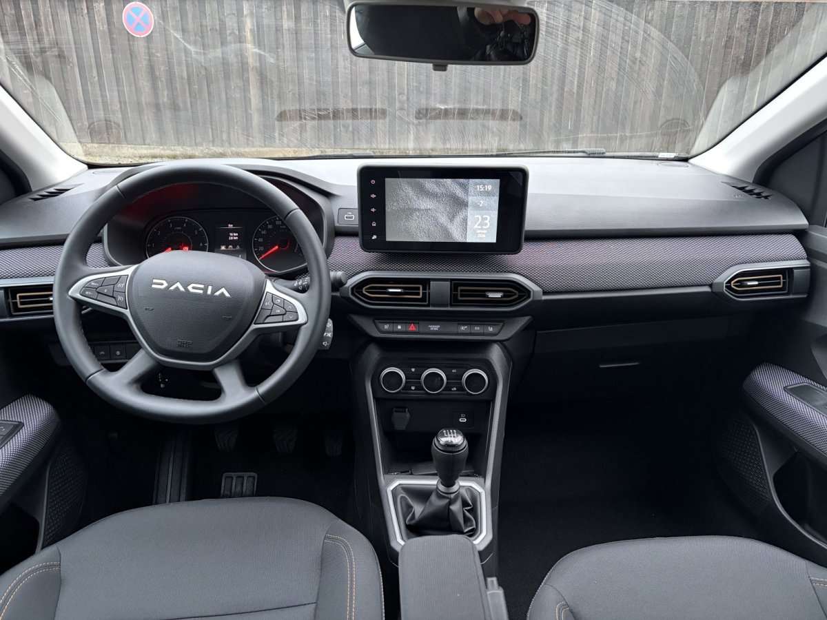 Fahrzeugbild eines Dacia Sandero