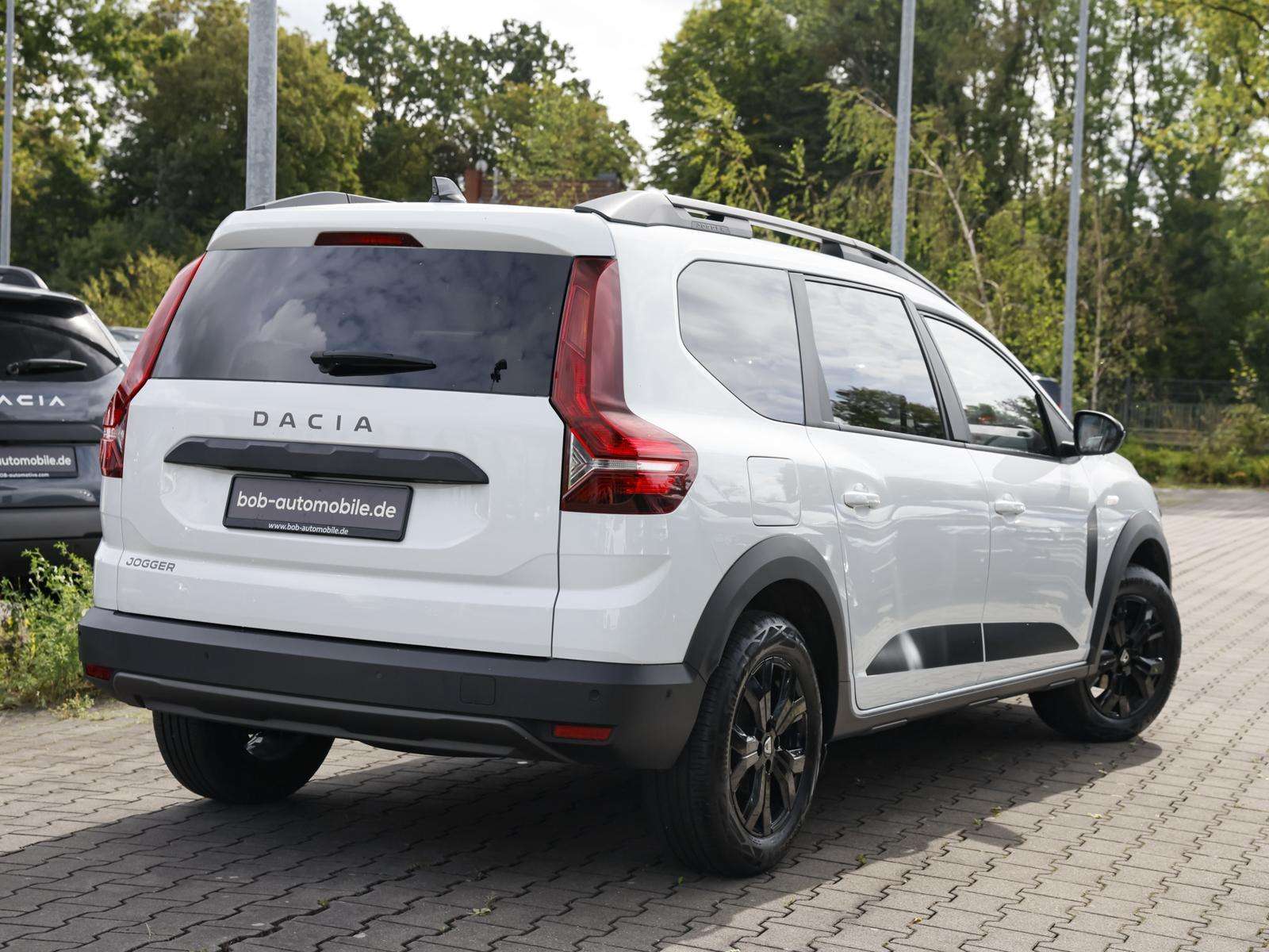 Fahrzeugbild eines Dacia Jogger