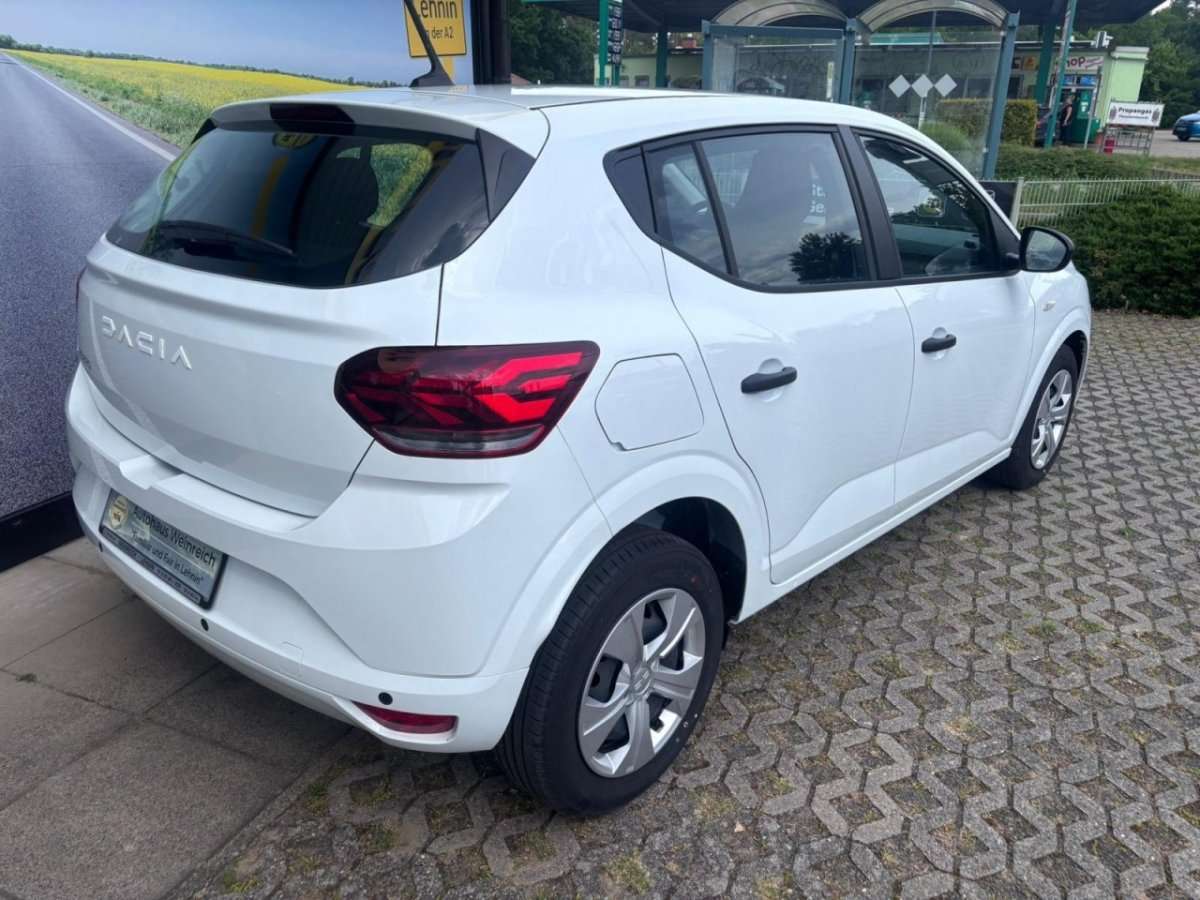 Fahrzeugbild eines Dacia Sandero