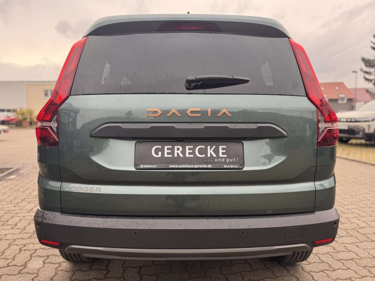Fahrzeugbild eines Dacia Jogger