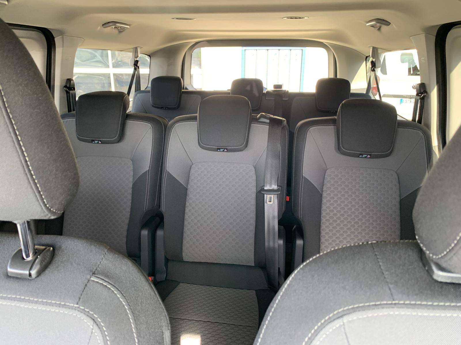 Fahrzeugbild eines Volkswagen Caravelle