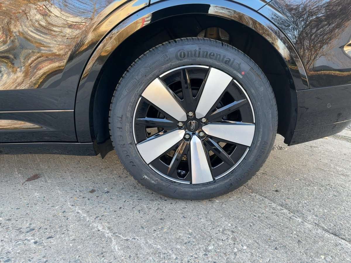 Fahrzeugbild eines Ford Capri