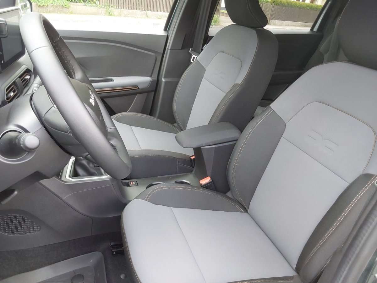 Fahrzeugbild eines Dacia Jogger