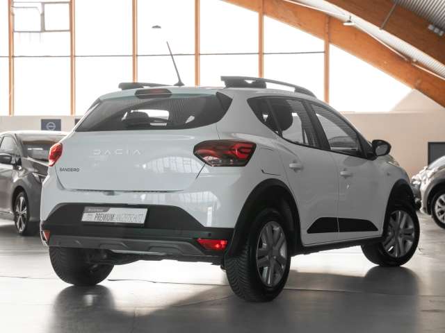 Fahrzeugbild eines Dacia Sandero