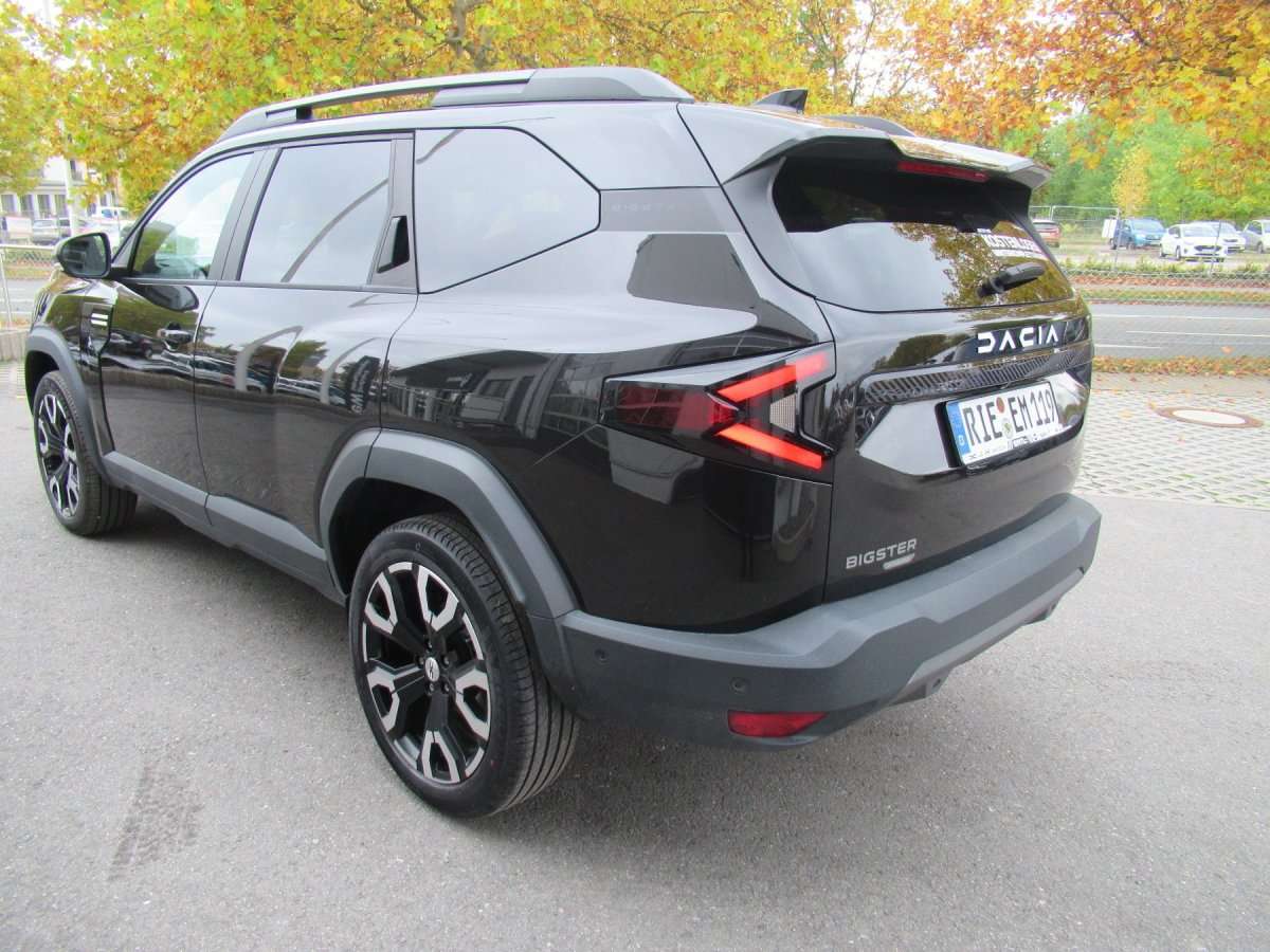 Fahrzeugbild eines Dacia Bigster