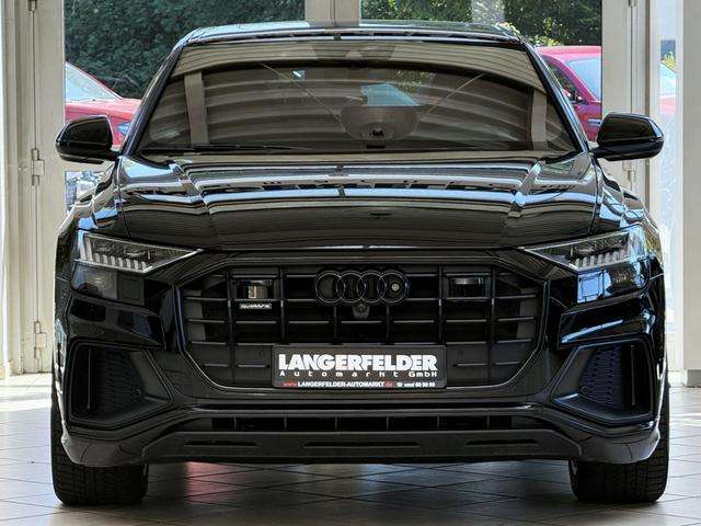 Fahrzeugbild eines Audi Q8