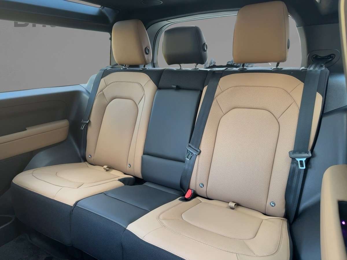 Fahrzeugbild eines Land Rover Defender