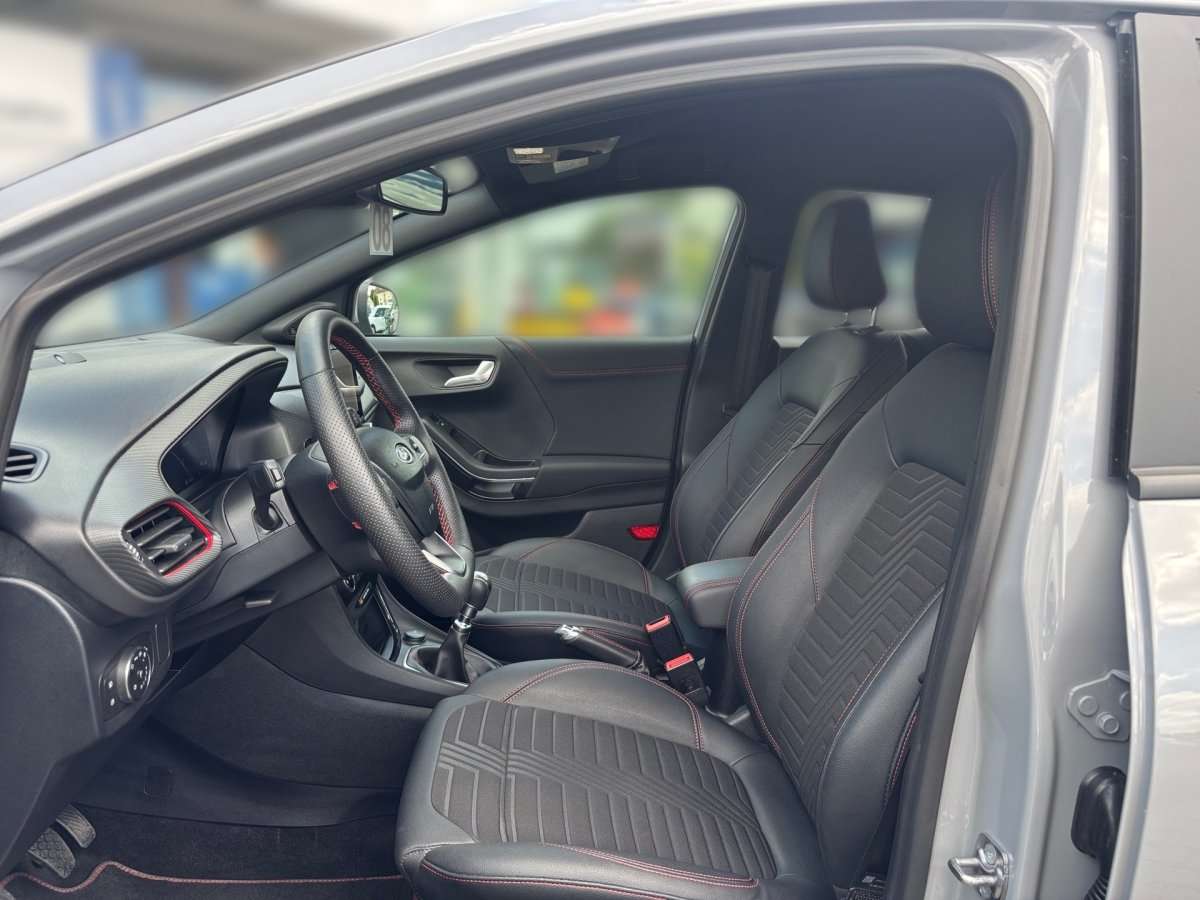 Fahrzeugbild eines Ford Puma