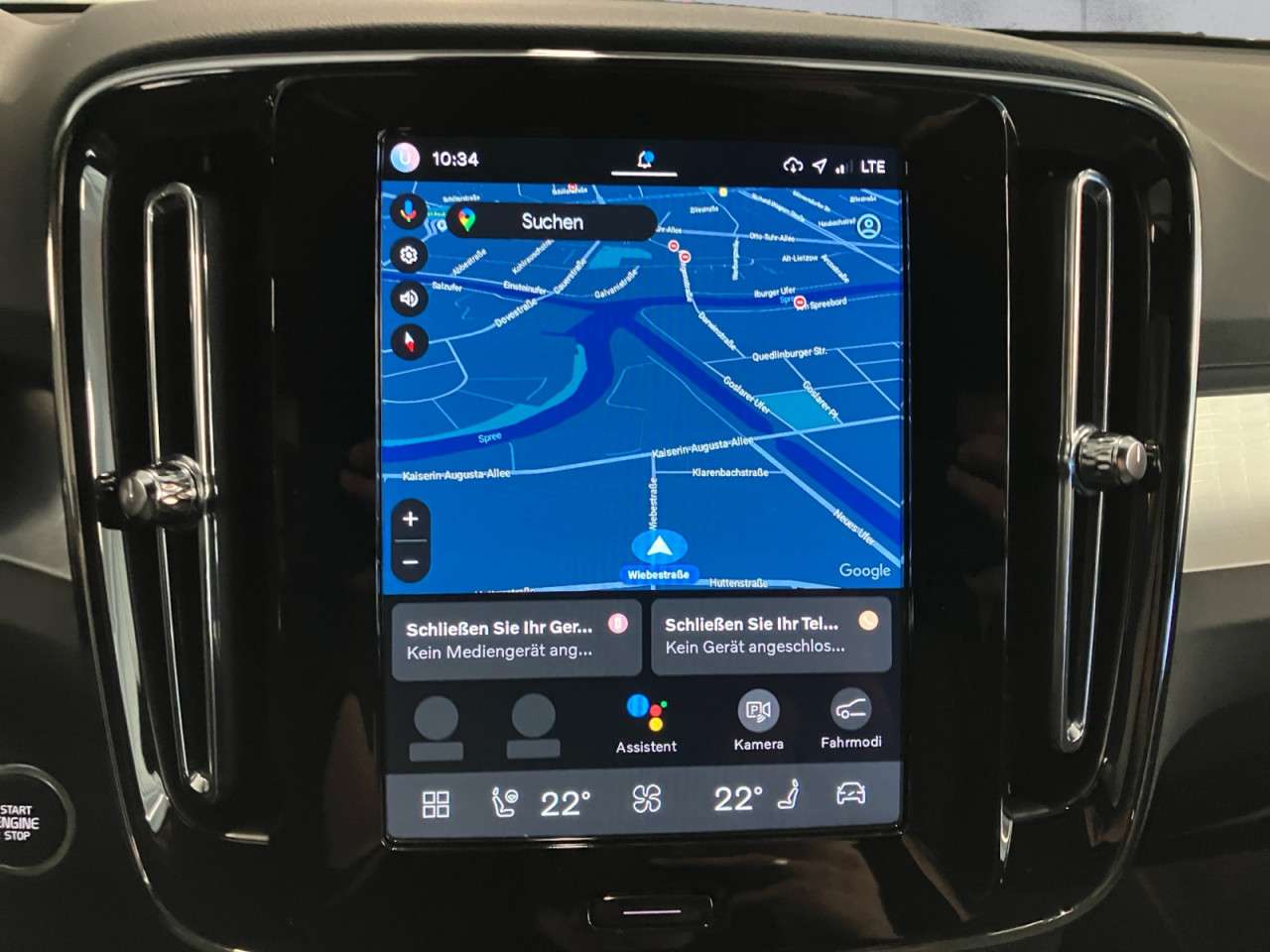 Fahrzeugbild eines Volvo XC40