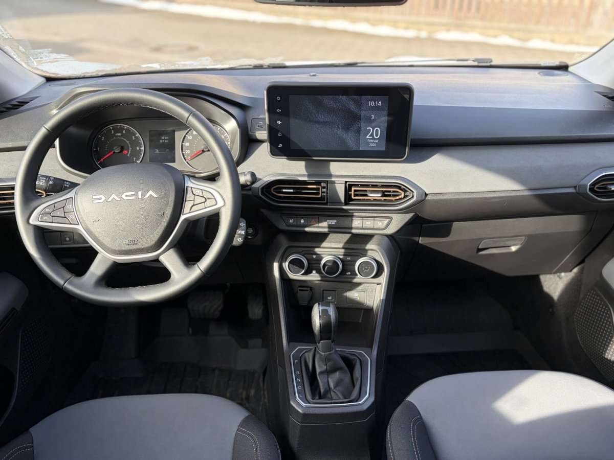 Fahrzeugbild eines Dacia Sandero