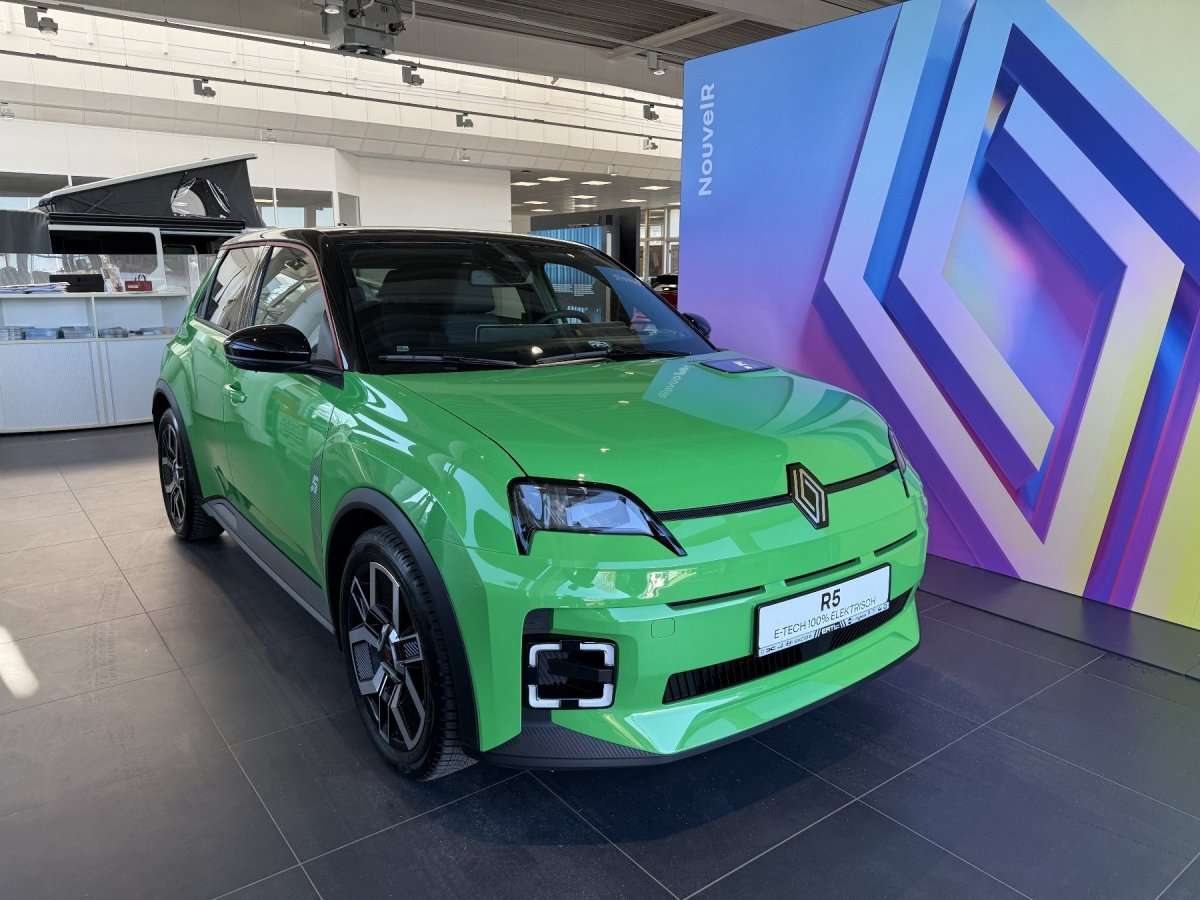 Fahrzeugbild eines Renault 5 E-TECH