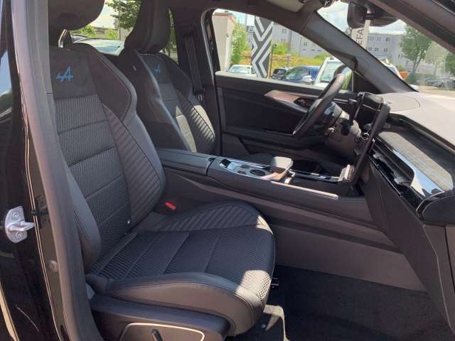 Fahrzeugbild eines Renault Austral