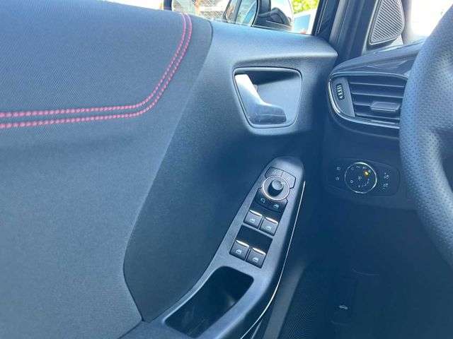 Fahrzeugbild eines Ford Puma