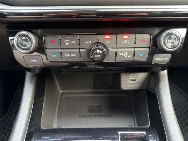Fahrzeugbild eines Jeep Compass
