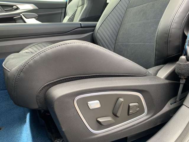Fahrzeugbild eines Renault Rafale