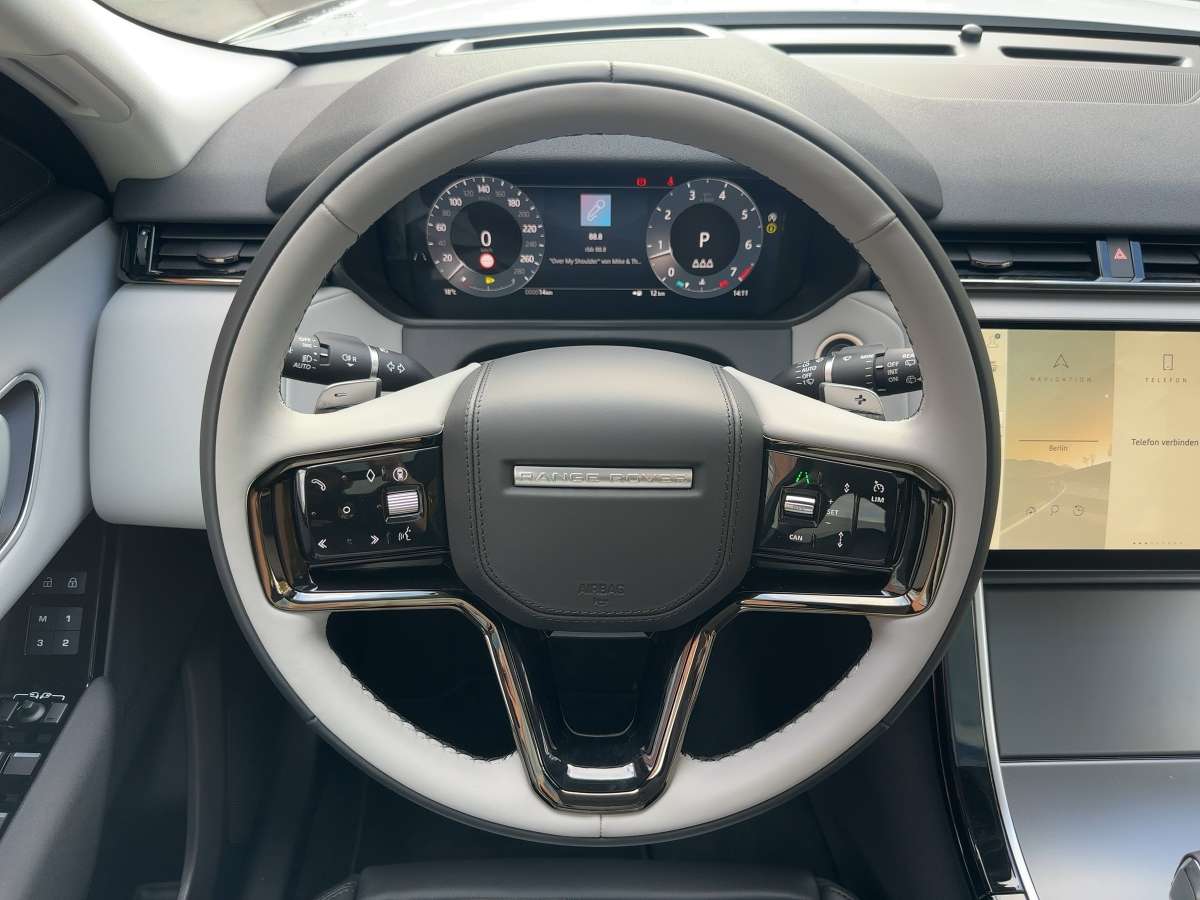 Fahrzeugbild eines Land Rover Range Rover Velar