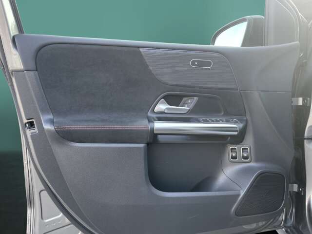 Fahrzeugbild eines Mercedes-Benz B-Klasse