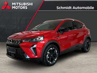 Schräge Frontansicht auf einen Mitsubishi ASX , freigestellt
