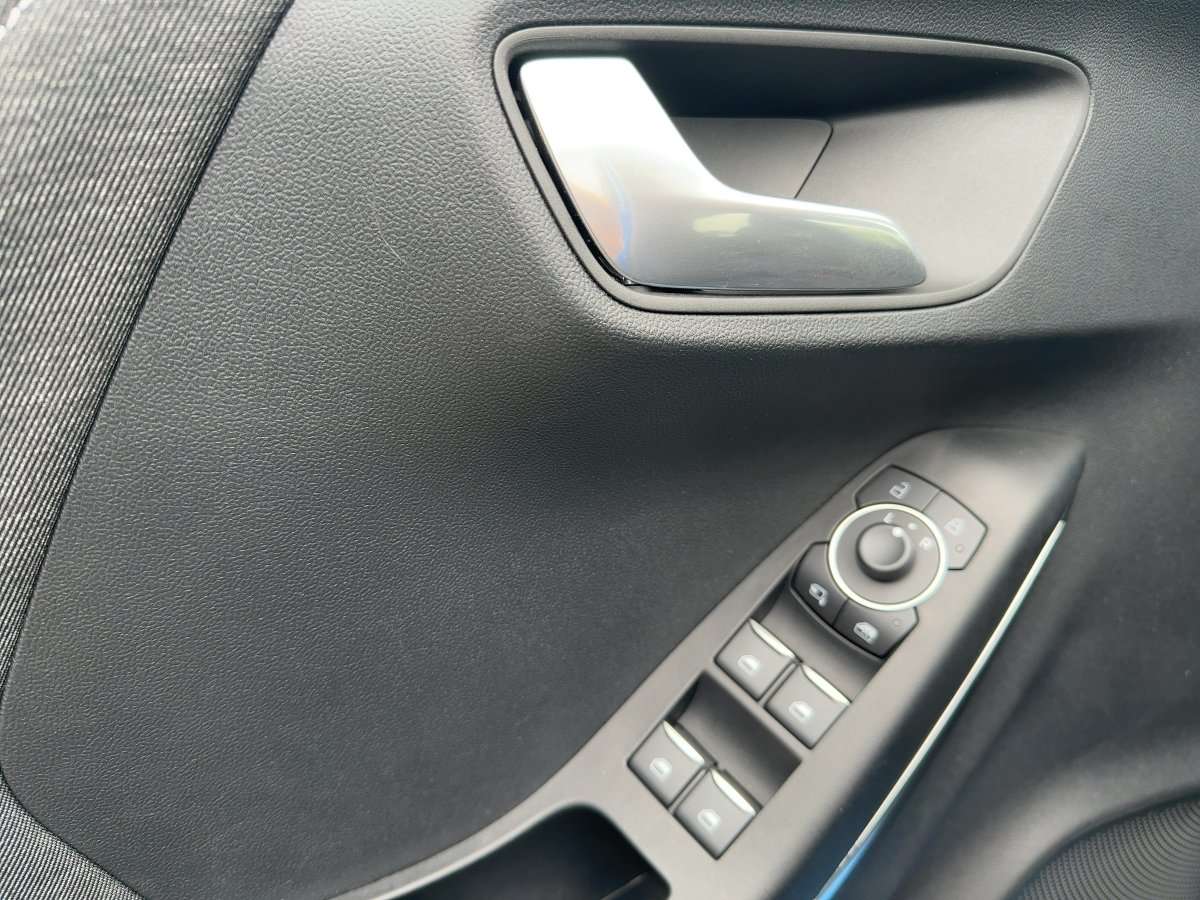 Fahrzeugbild eines Ford Puma