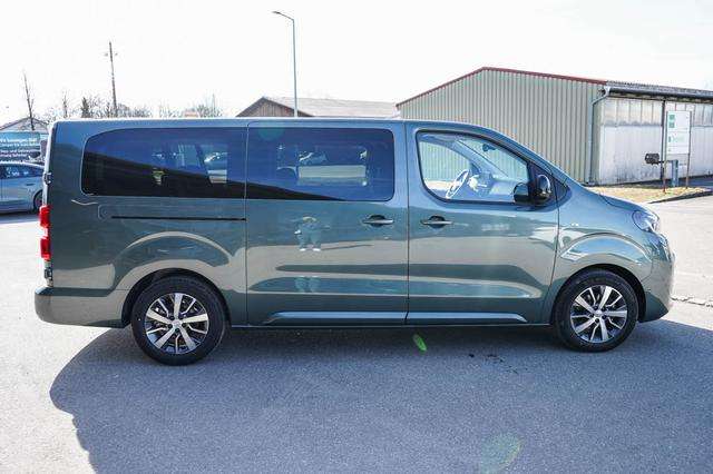 Fahrzeugbild eines Toyota Proace