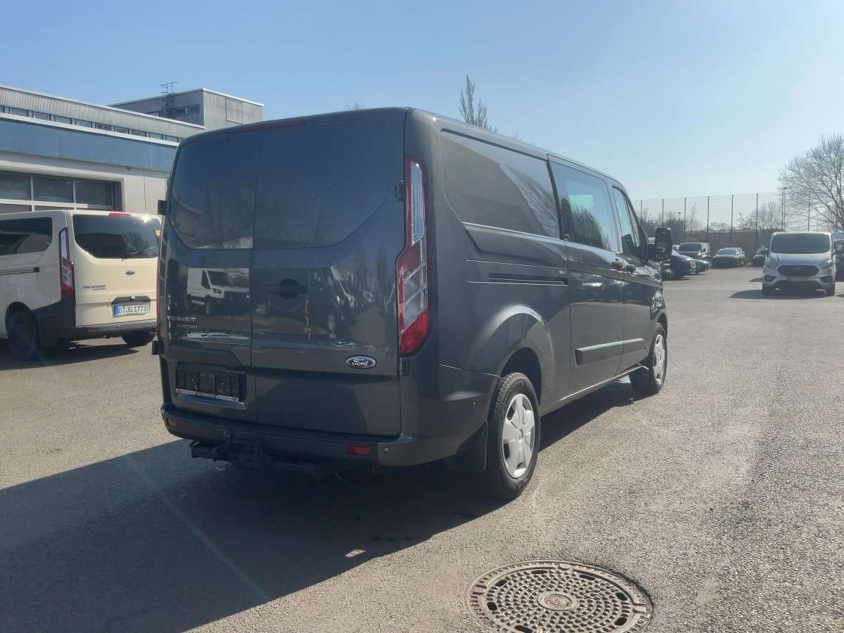 Fahrzeugbild eines Ford Transit Custom