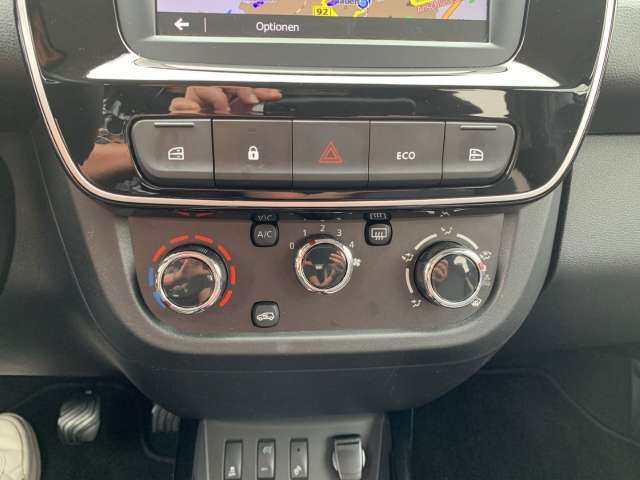 Fahrzeugbild eines Dacia Spring