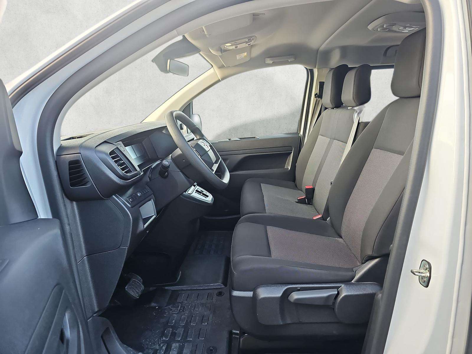 Fahrzeugbild eines Opel Vivaro