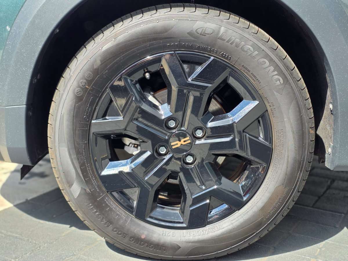 Fahrzeugbild eines Dacia Sandero