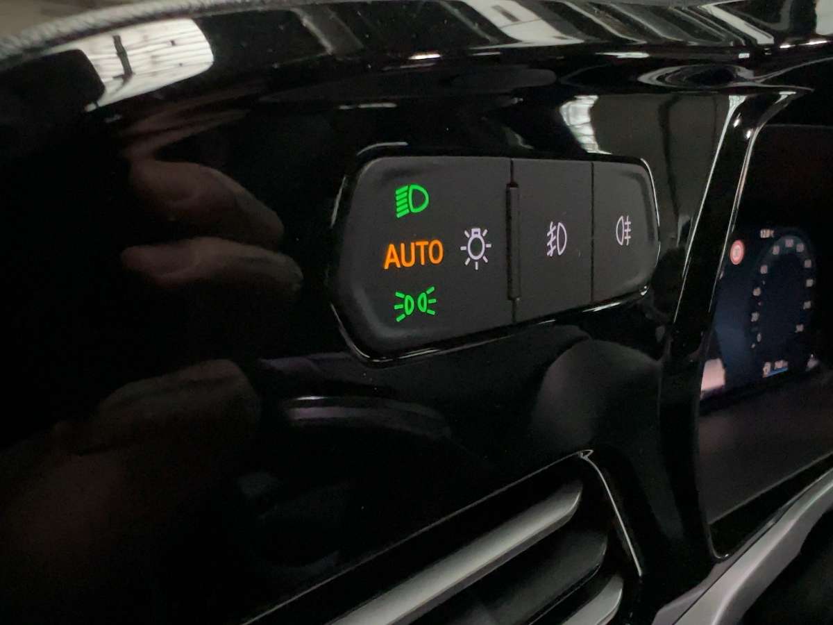 Fahrzeugbild eines Ford Tourneo Connect