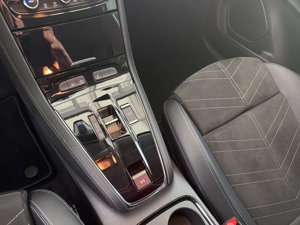 Fahrzeugbild eines Opel Grandland X