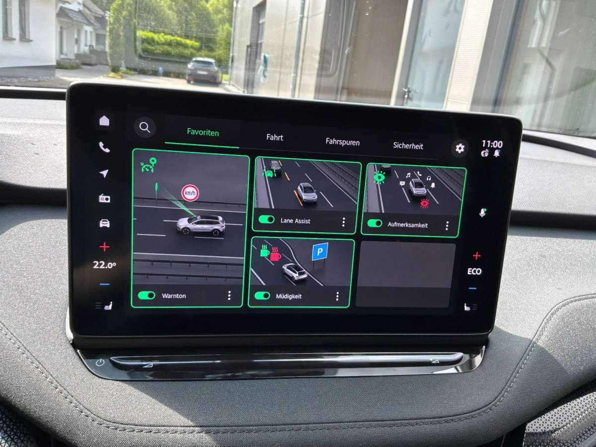 Fahrzeugbild eines Skoda ELROQ