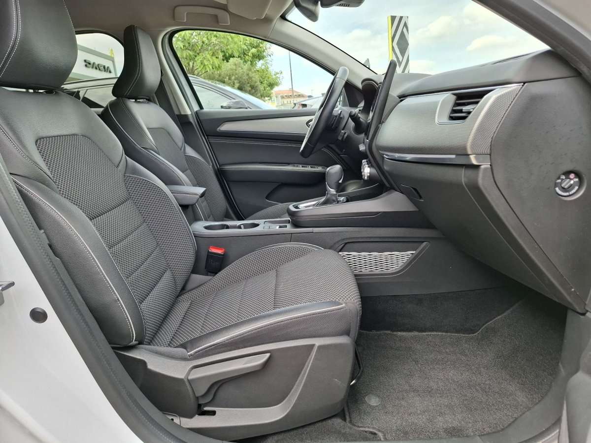 Fahrzeugbild eines Renault Arkana