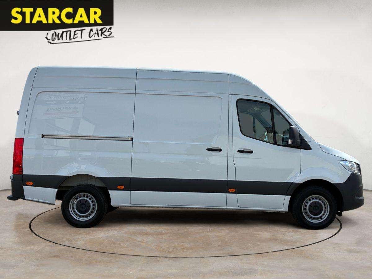 Fahrzeugbild eines Mercedes-Benz Sprinter