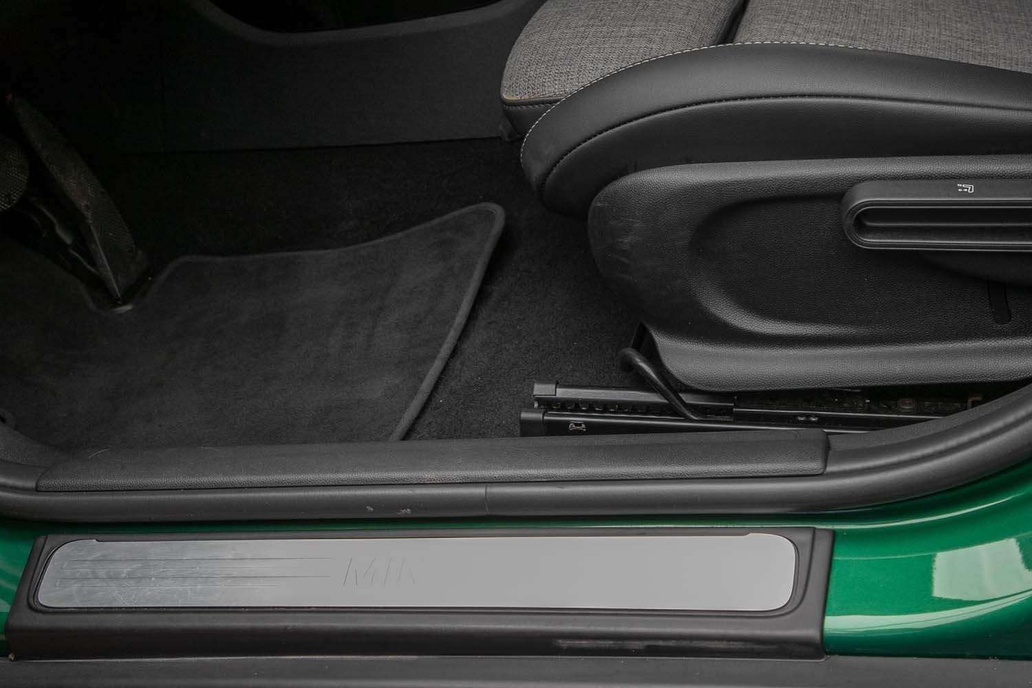 Fahrzeugbild eines MINI COOPER