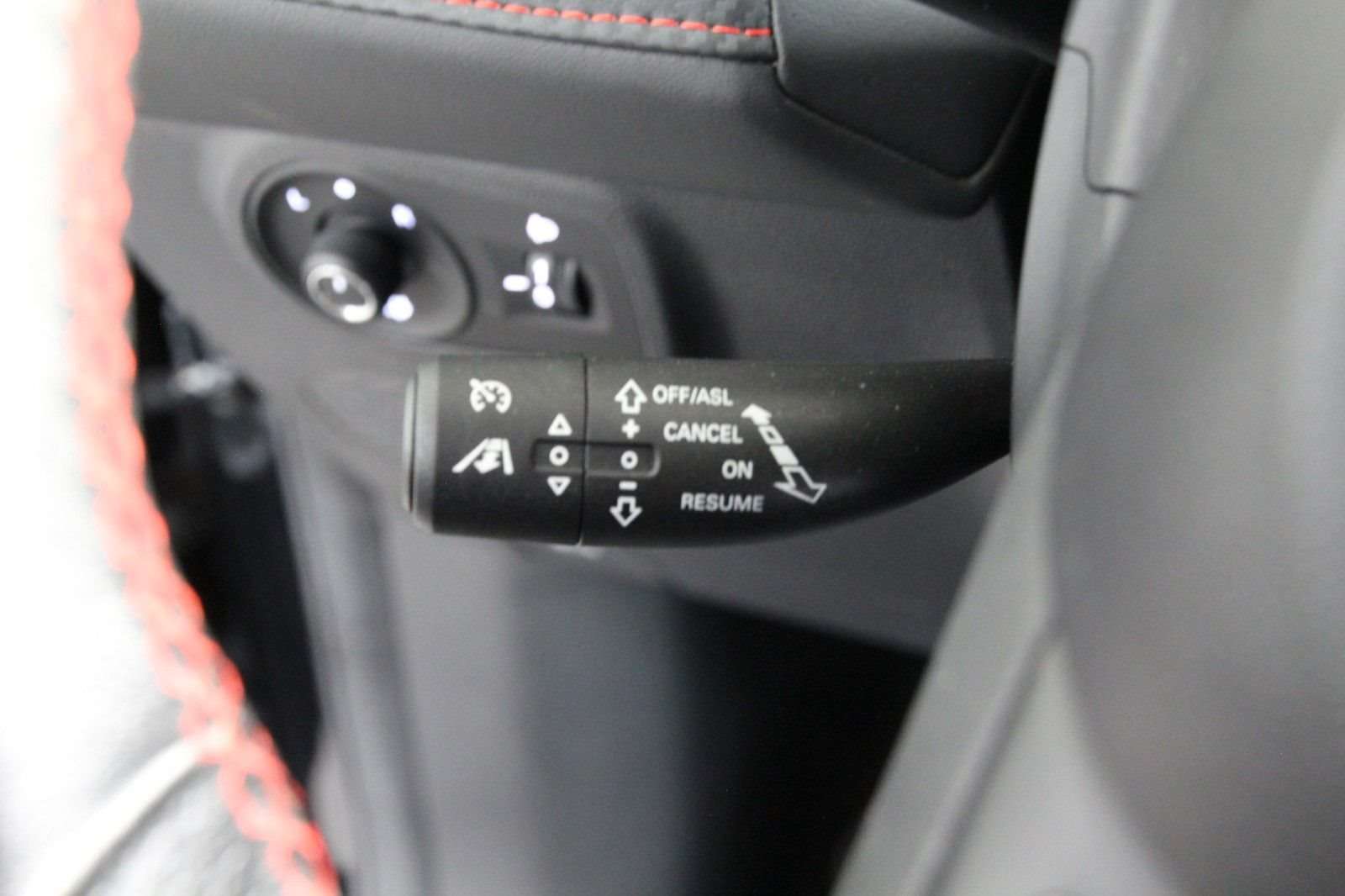 Fahrzeugbild eines MG ZS