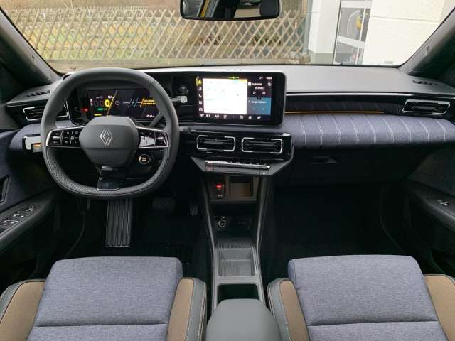 Fahrzeugbild eines Renault 5 E-TECH