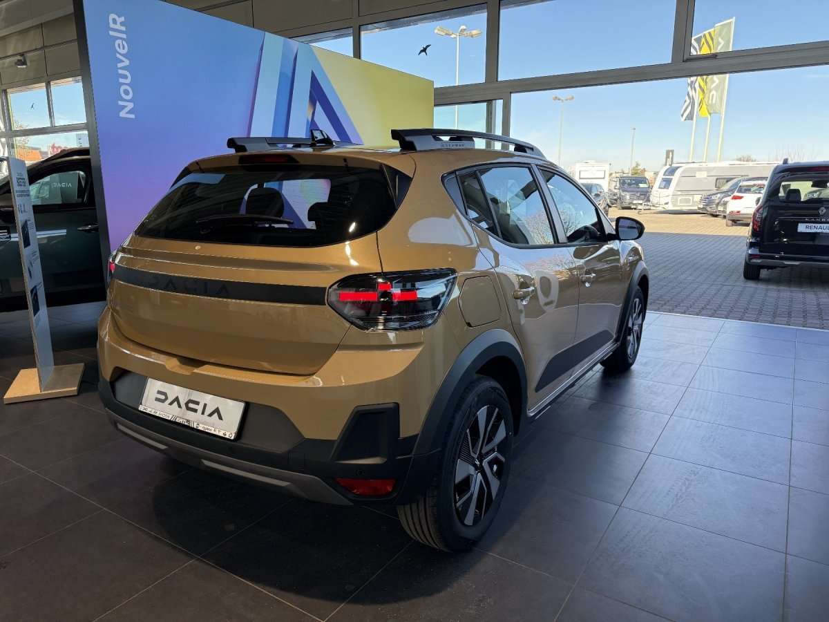 Fahrzeugbild eines Dacia Sandero