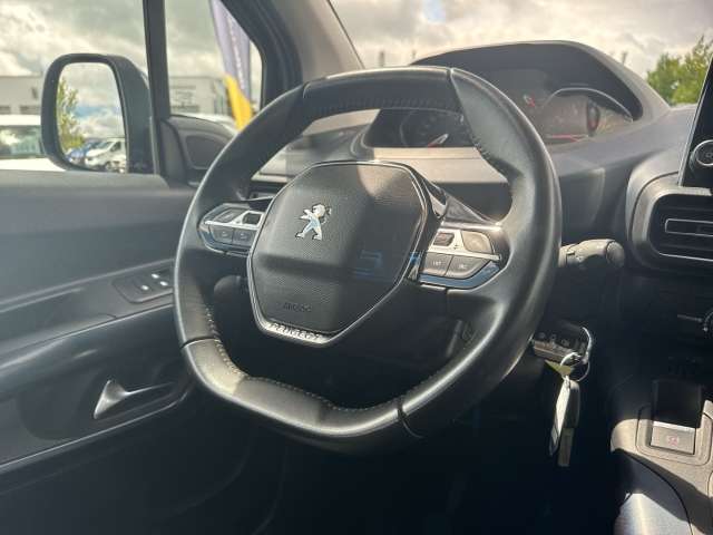 Fahrzeugbild eines Peugeot Rifter