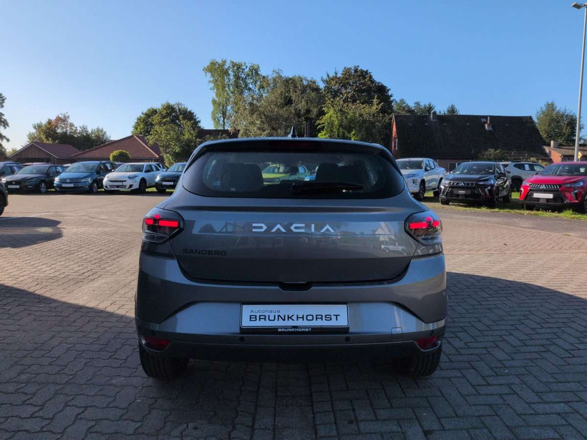 Fahrzeugbild eines Dacia Sandero