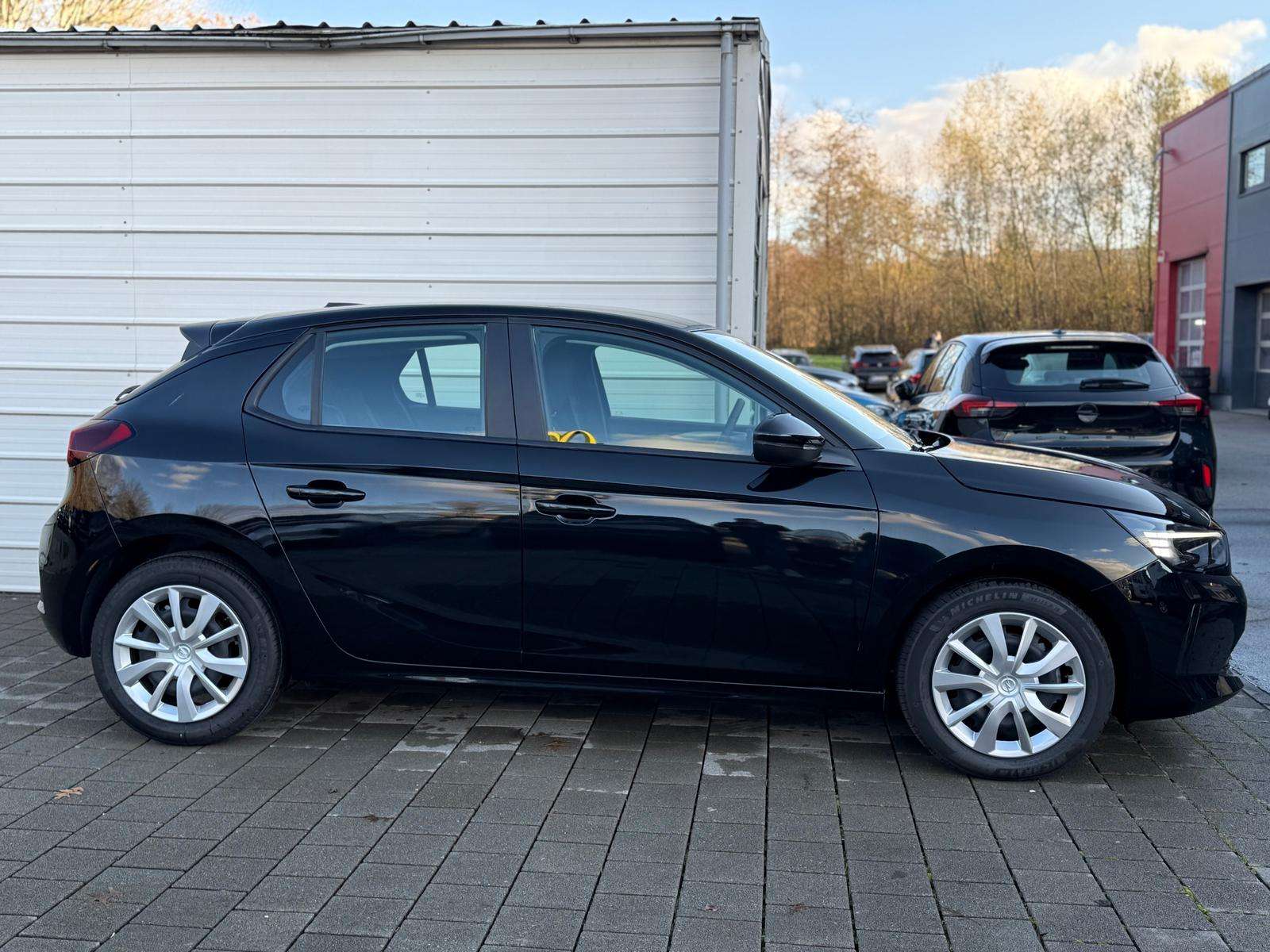 Fahrzeugbild eines Opel Corsa