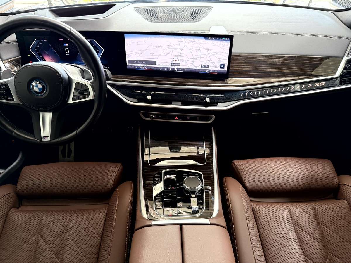 Fahrzeugbild eines BMW X5