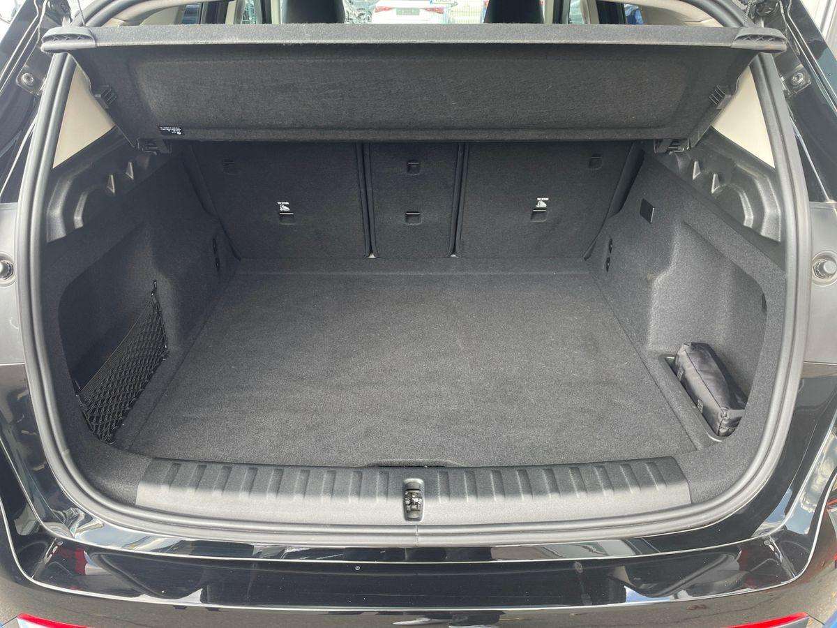Fahrzeugbild eines BMW iX1